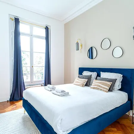 Agreable Rue De La Pompe Paris